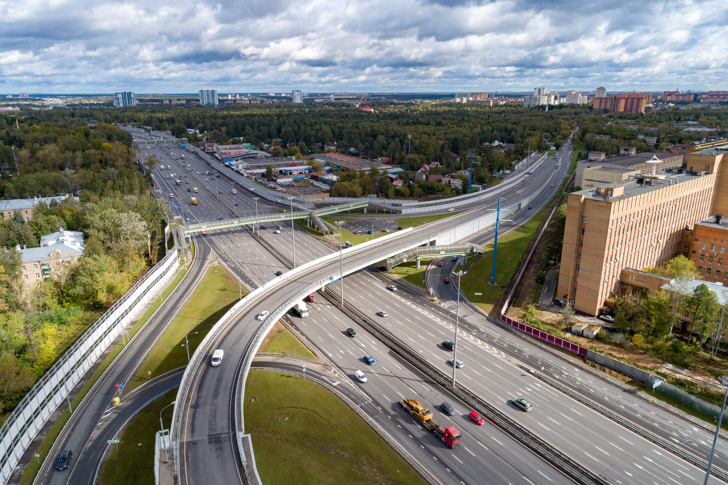 Улица большая дорога. Автобан Москва. М 8 автомагистраль. Московская Кольцевая автомобильная дорога. Автомобильная трасса м8.